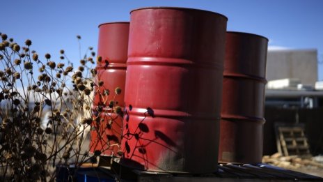 Венецуела очаква добивът на петрол през 2017 г. да остане на 23-годишно дъно