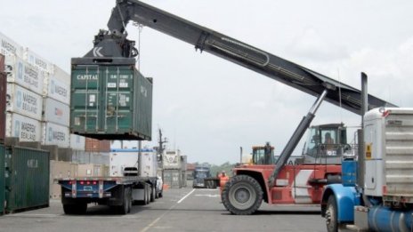 Износът на България се свива със 7,6% за първите осем месеца на годината
