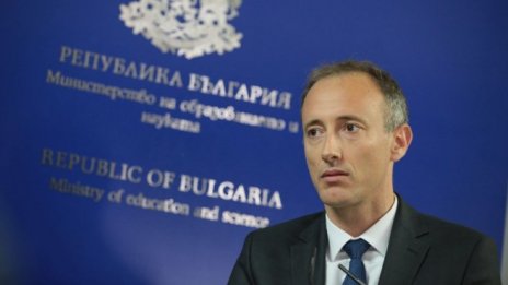 Кр. Вълчев: Повече от 200 хил. деца не са обхванати от образователната система 