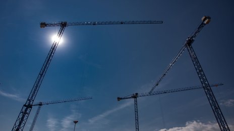 Вял юни за строителството у нас