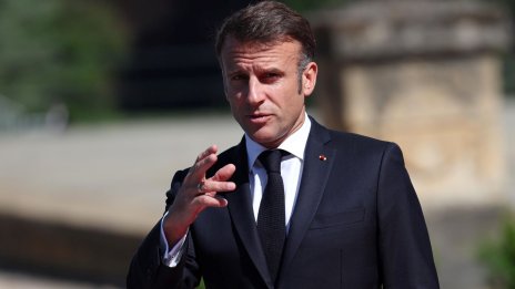 Макрон се надява да излезе от политическата задънена улица с нови преговори