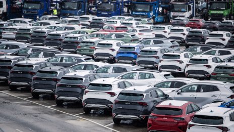 Kia изпревари посестримата Hyundai по пазарна капитализация за първи път от 2001 г.