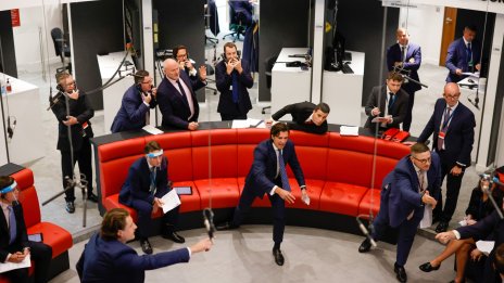 Настроенията на борсите в Европа останаха помрачени въпреки паузата на АЦБ