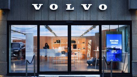 Geely сигнализира, че не изключва да търси по-голям контрол в ръководството на Volvo