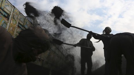 Г-20 харчи близо 4 пъти повече за изкопаеми горива, отколкото за ВЕИ