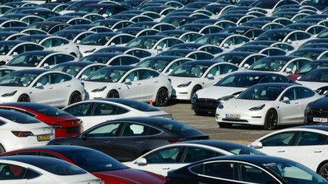 Tesla записа ново рекордно тримесечие на доставки