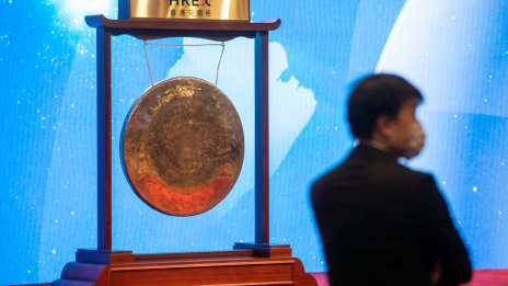 Хонконг увеличава чуждестранните IPO-та