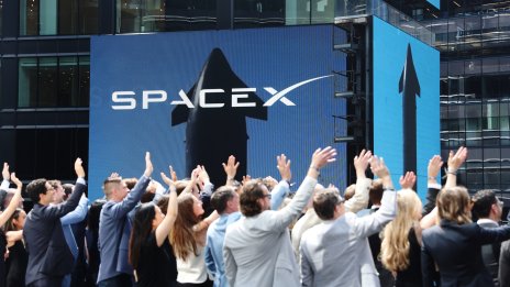 SpaceX подготвя дебют на облигационния пазар за 20 млрд. долара