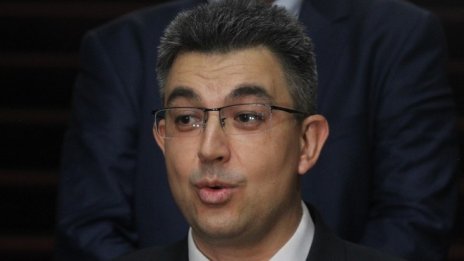 Пламен Николов представи проектокабинета на ИТН