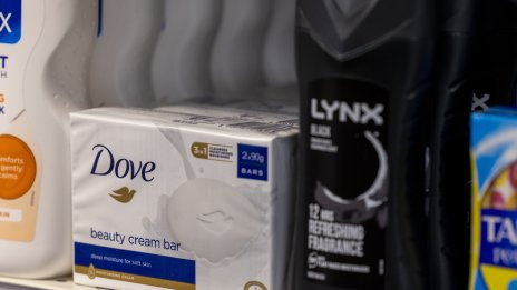 Unilever съкращава една трета от офис служителите си в Европа