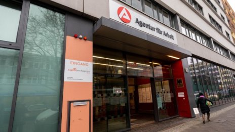 Неваксинираните германци няма да получават обезщетения за безработица?