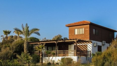 Чуждите купувачи на имоти се оттеглят от Кипър