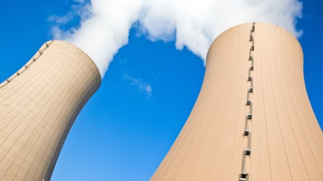 Новото правителство на Полша търси помощ от САЩ за строежа на ядрени мощности