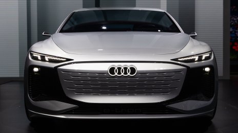 Audi се изправя в директен сблъсък с Tesla с план за разширяване на гамата