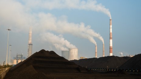 Половината от световните въглеродни емисии идват от изкопаеми горива на 36 компании