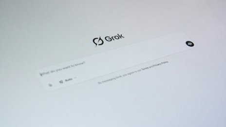 Grok на Илон Мъск все повече губи позиции в AI надпреварата 