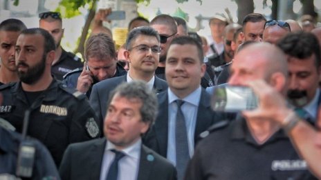 Иво Инджов: Шансовете за правителство са 50/50, но то няма да изкара дълго