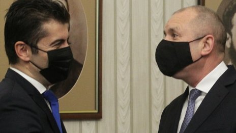 Президентът връчва мандата за съставяне на правителство на ПП в събота