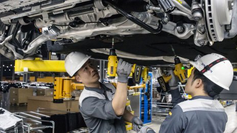 Виетнамският автомобилопроизводител VinFast изтегля над 700 от електромобилите си за проверка