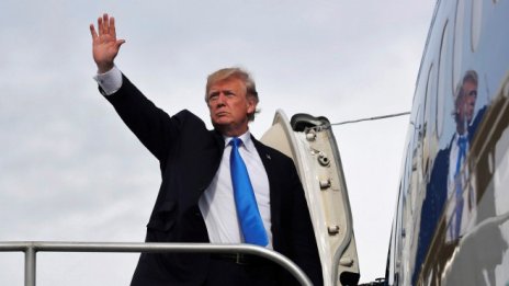 Пълна конфузия: Защо Тръмп все защитава Путин? 