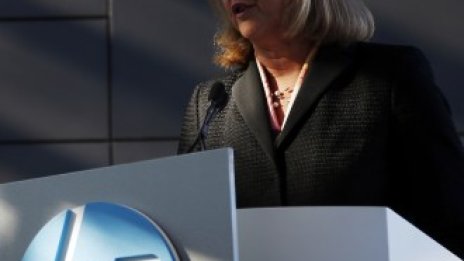 Акционерите на HP поляха борда със студен душ 