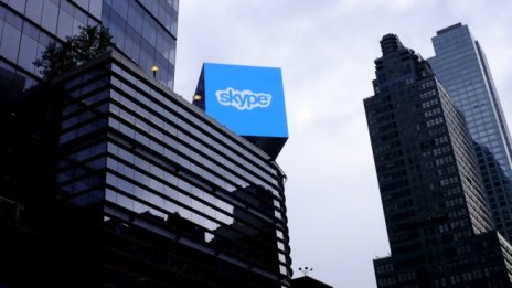 Microsoft сменя дизайна на Skype, махайки функцията Highlights 