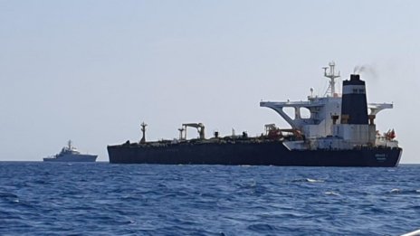 САЩ смятат, че Иран може да е задържал малък петролен танкер в Ормузкия проток