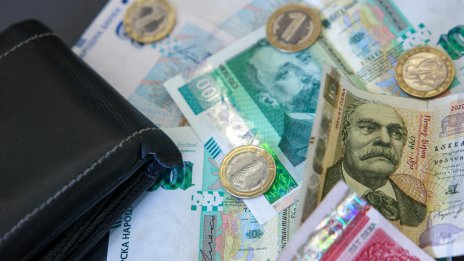 Васил Караиванов: Вероятно е по-ниските данъчни ставки да се запазят още една година