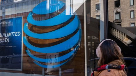 Лични данни на 73 млн. потребители на AT&T са изтекли в тъмната мрежа