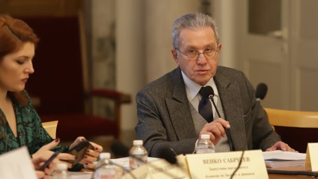 Между две четения: Великденската добавка за най-бедните пенсионери ще е 100 лв.