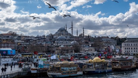 Турция забранява късите продажби, за да подкрепи фондовия пазар