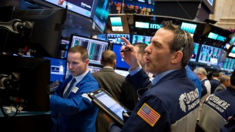 Dow напредва до ново рекордно ниво на фона на силните корпоративни отчети*