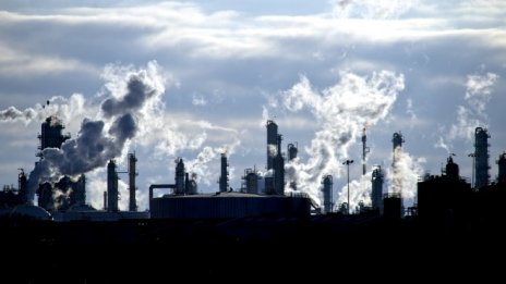 Парниковите емисии на ЕС са намалели с една трета от 90-те насам