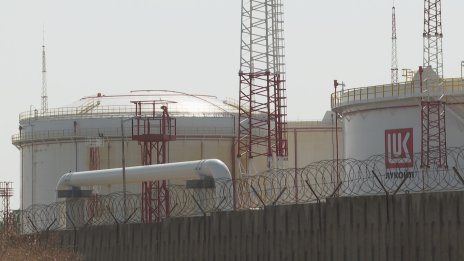 Азербайджан би обмислил закупупването на "Лукойл Нефтохим" при оферта