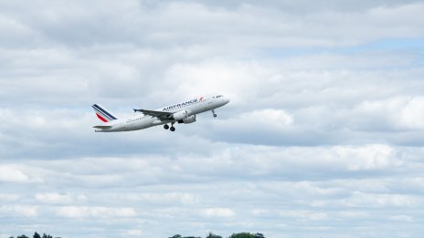 Печалбата на Air France-KLM надмина прогнозите, подкрепена от силното търсене