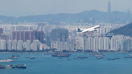 Хонконг губи първенството си на пазара на луксозни швейцарски часовници