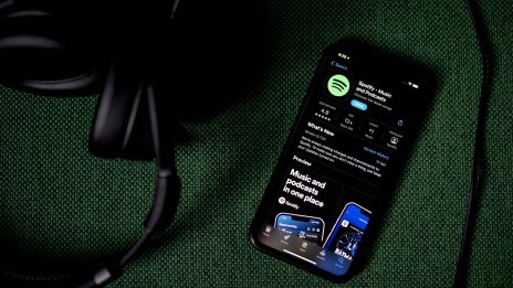 ЕК ще наложи първа глоба на Apple за 500 млн. евро по антитръстово разследване