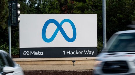 Meta съкращава стотици работни места в различни отдели, включително в Reality Labs
