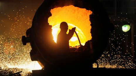 Тръмп иска съкращаване с 10% на европейския алуминиев и стоманен износ за САЩ