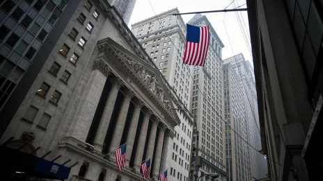 Wall Street отвори с леки колебания*