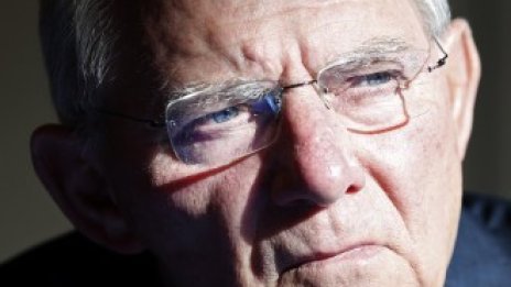 Шойбле си представя отделен парламент за еврозоната