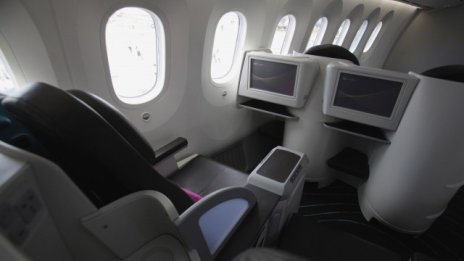 Каква е ролята на бизнес класата в полетите по топ маршрути в САЩ?