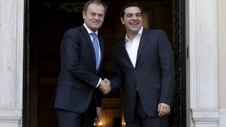 Туск: Изваждането на Гърция от Шенген няма да реши бежанската криза