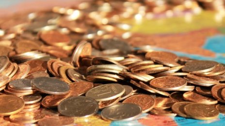 Активите на пенсионните фондове прехвърлят 9 млрд. лв. за пръв път