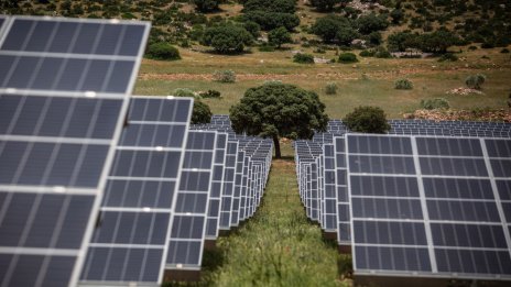 Прогресът към нетната нула е бавен, но стабилен