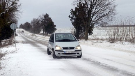 За седмица полицията засича по 500 шофьори без книжка