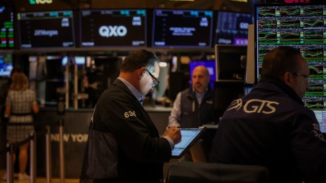 S&P 500 прекъсна шестдневната си серия от ръстове