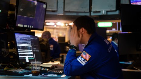 S&P 500 достигна най-ниското си ниво в края на търговията от ноември 2020 г.