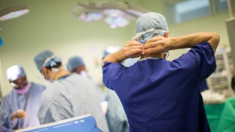 Начална заплата 1950 лв. на лекар без специалност предлагат синдикатите