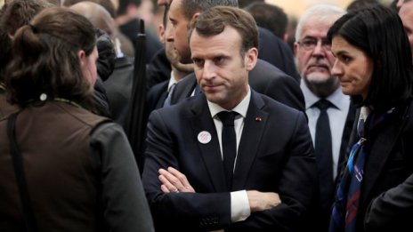 Популярността на Макрон расте за сметка на тази на „жълтите жилетки“